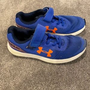 Under Armor Who is 1 1/2 youth sneakers